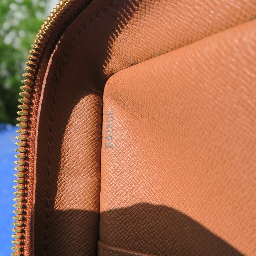 Vintage Louis Vuitton Porte Document Voyage Briefcase |Epi Leather LV Laptop Bag - Picture 10 of 13